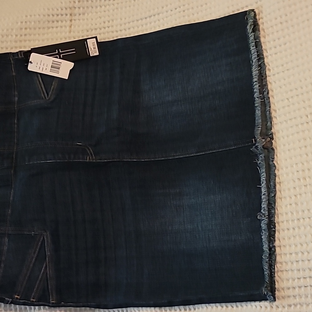 Liverpool brand denim skirt. Size 14. NWT! - Picture 3 of 7